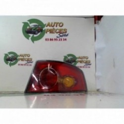 Feu arriere principal droit...