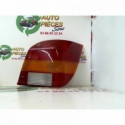 Feu arriere principal droit...