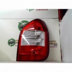 Feu arriere principal droit...