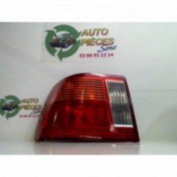 Feu arriere principal...