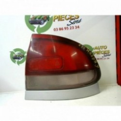 Feu arriere principal droit...