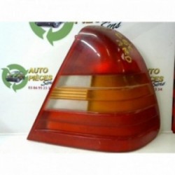 Feu arriere principal droit...