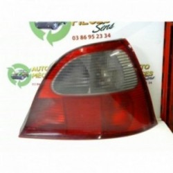 Feu arriere principal droit...