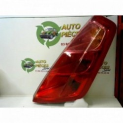 Feu arriere principal droit...