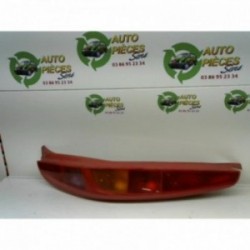 Feu arriere principal droit...