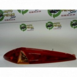 Feu arriere principal droit...