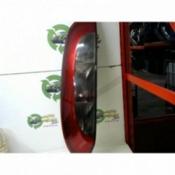 Feu arriere principal droit...