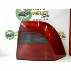 Feu arriere principal droit...