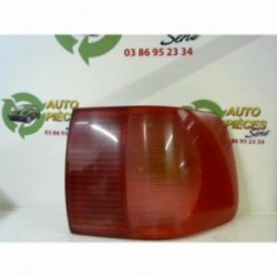 Feu arriere principal droit...