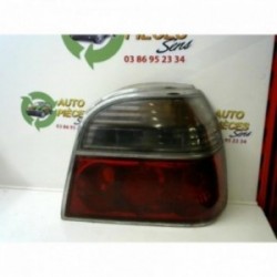 Feu arriere principal droit...