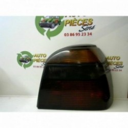 Feu arriere principal droit...