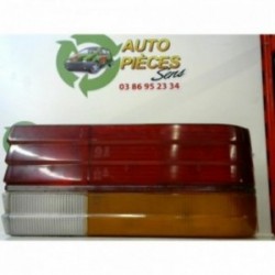 Feu arriere principal droit...