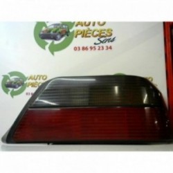 Feu arriere principal droit...