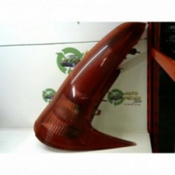 Feu arriere principal droit...