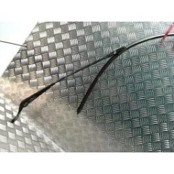 Bras essuie glace avant...