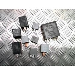 Relais electrique SKODA...