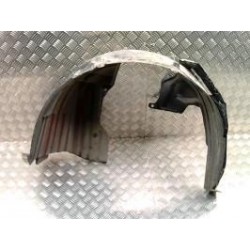 Pare boue avant gauche...