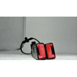 Attache ceinture arriere...