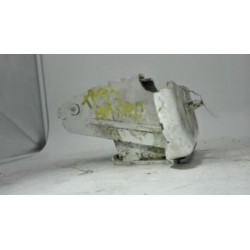 Charniere de porte arriere...