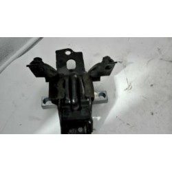 Support moteur gauche...