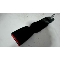 Attache ceinture arriere...