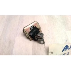 Tirant de porte avant...