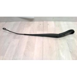 Bras essuie glace avant...