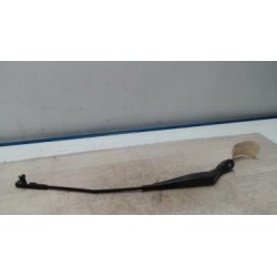 Bras essuie glace avant...