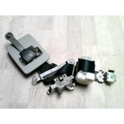 Ceinture arriere centrale...