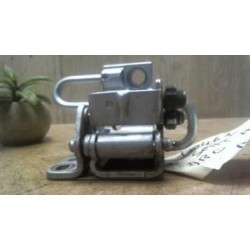 Charniere de porte arriere...