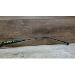 Bras essuie glace avant...