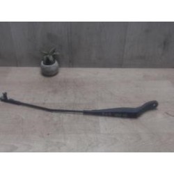 Bras essuie glace avant...