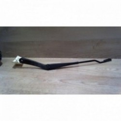 Bras essuie glace avant...