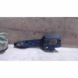 Support poignee porte avant...