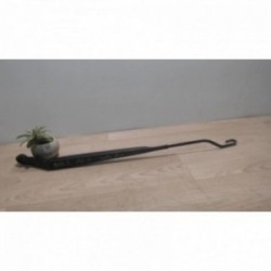 Bras essuie glace avant...