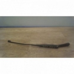 Bras essuie glace avant...