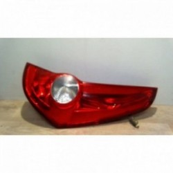 Feu arriere principal droit...