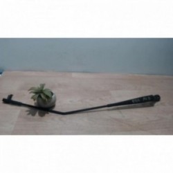 Bras essuie glace avant...