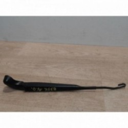 Bras essuie glace avant...