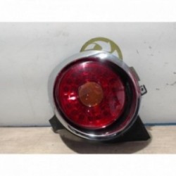 Feu arriere principal droit...