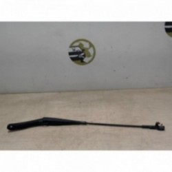 Bras essuie glace avant...