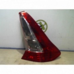 Feu arriere principal droit...