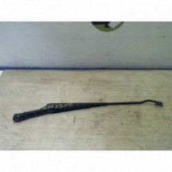 Bras essuie glace avant...