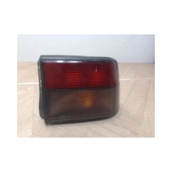 Feu arriere principal droit...