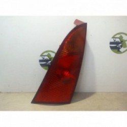 Feu arriere principal droit...