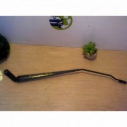 Bras essuie glace avant...