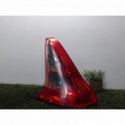 Feu arriere principal droit...