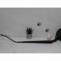 Bras essuie glace avant...