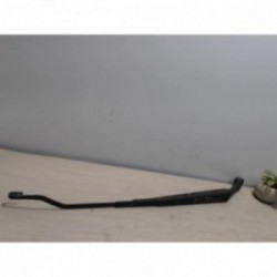 Bras essuie glace avant...