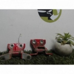 Charniere de porte arriere...